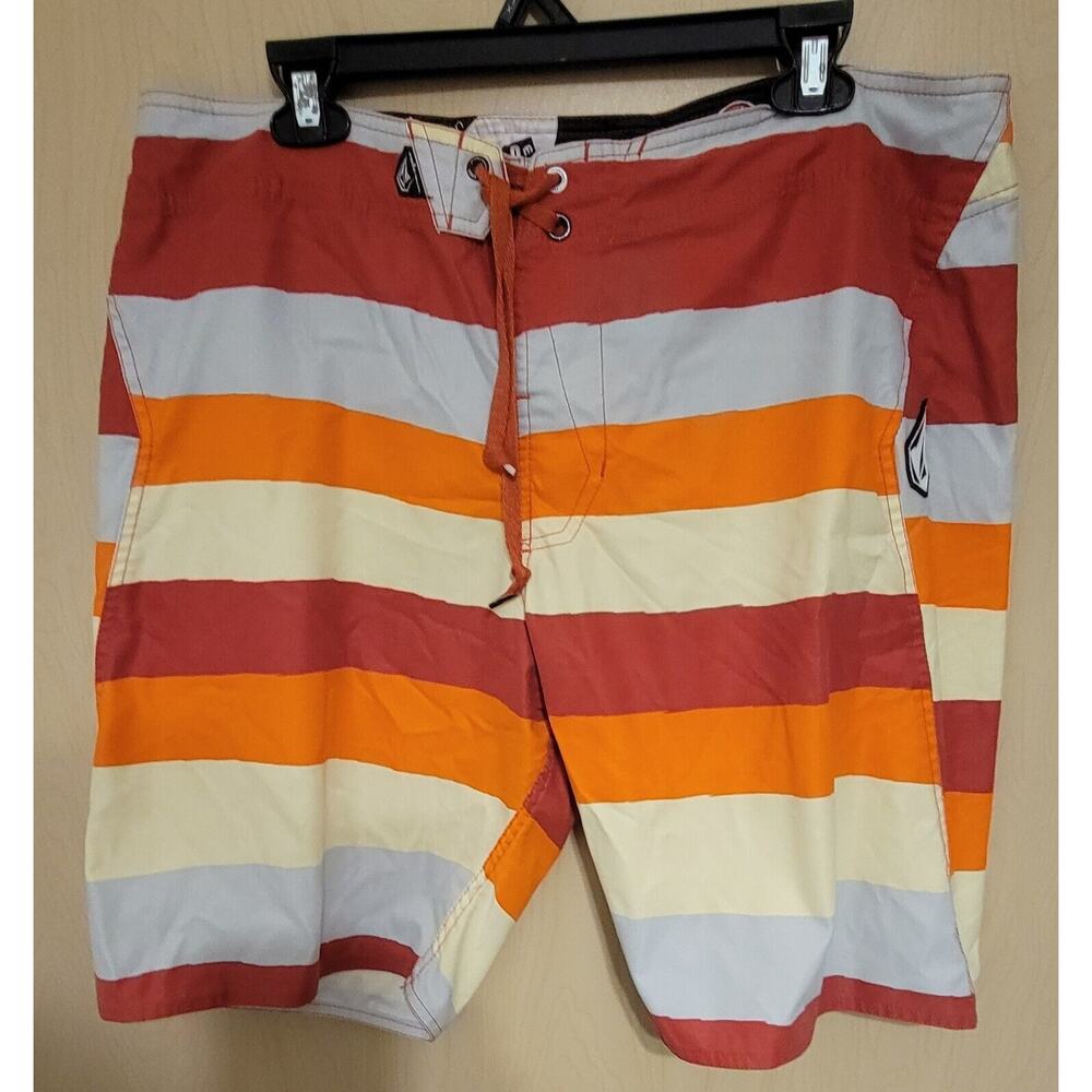 Volcom Pure Function 2 Way Stretch Mens Sz 38 Boa… - image 1